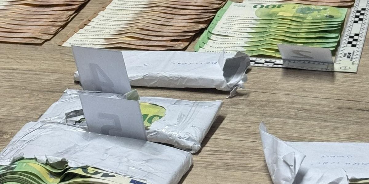 Sa euro u konfiskuan në kufirin e Tetovës dhe kush u ndalua?