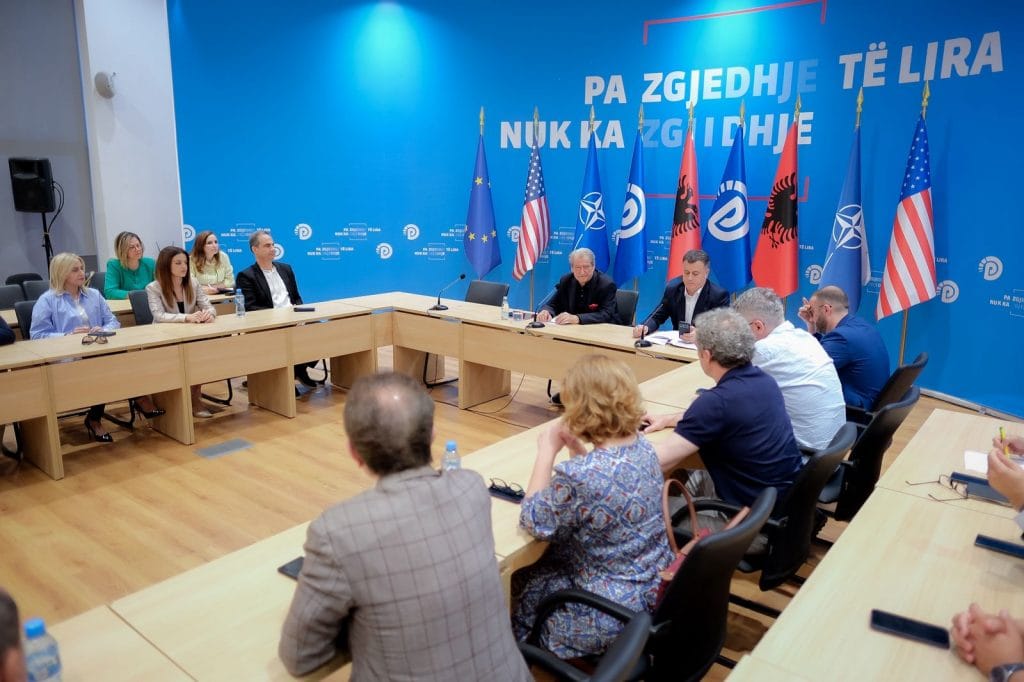 Berisha: Kuvendi Kombëtar sanksionon transformimin e PD-së