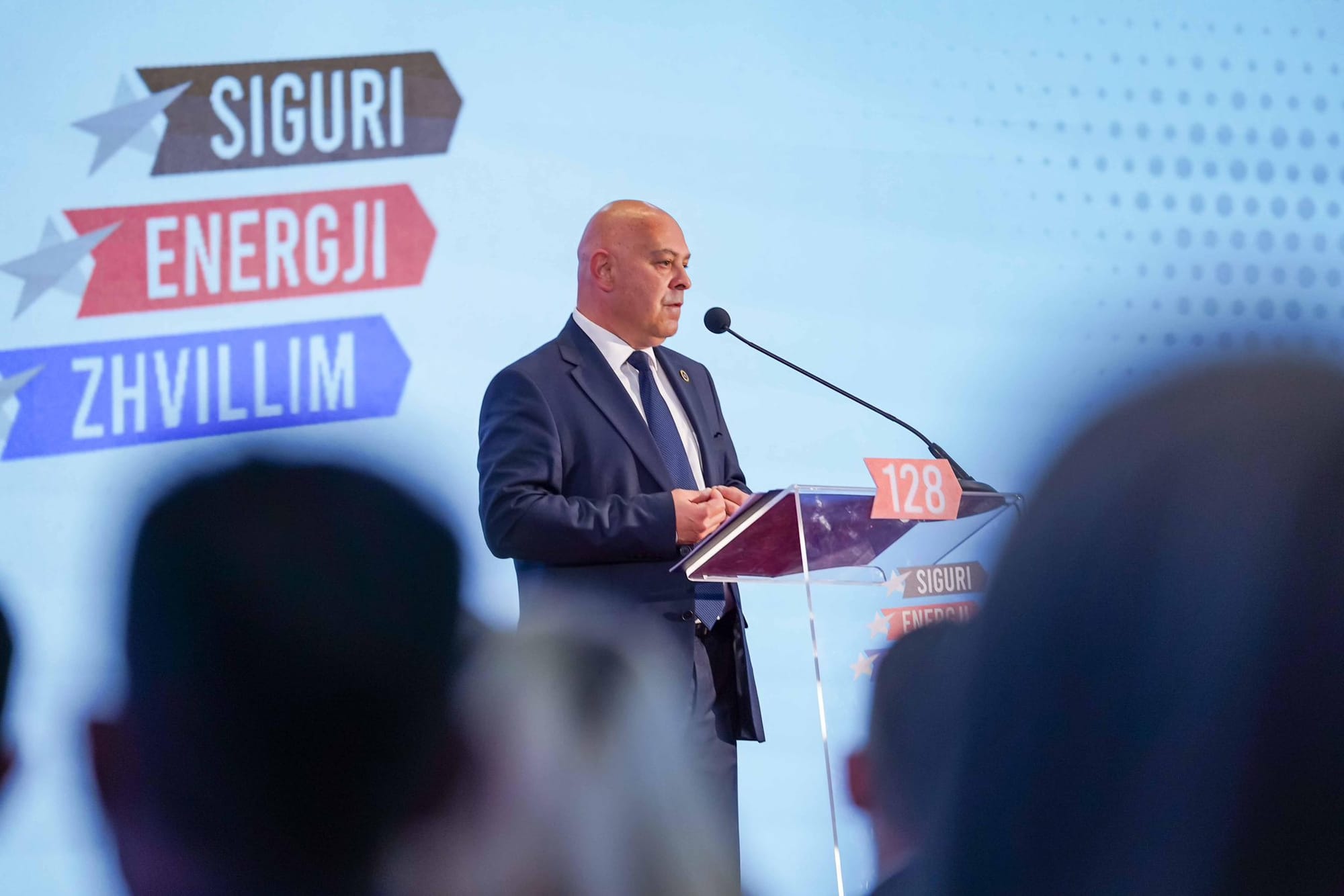 Kush u zgjodh kryetar i AAK-së në kuvendin e dhjetë?