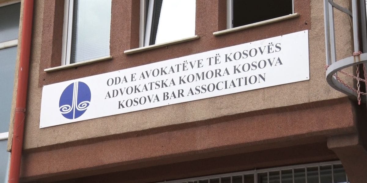 Çfarë denoncon OAK për vonesat në paraburgim?