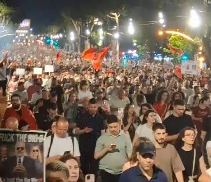 Çfarë po ndodh në protestën e nëntë ditë në Tiranë?