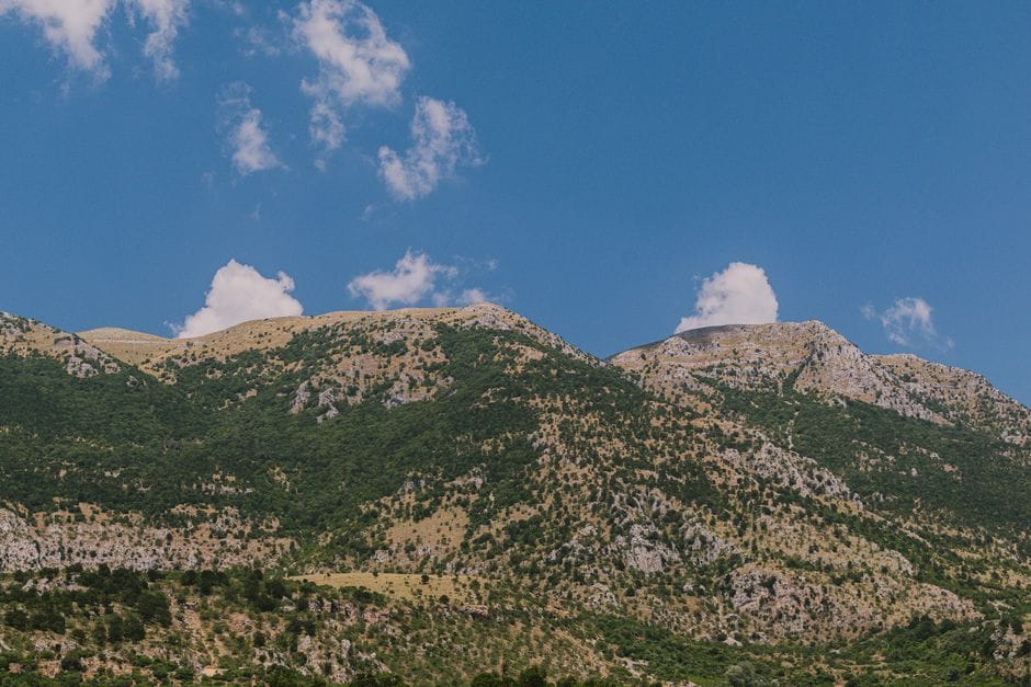 E hëna me mot të kthjellët në të gjithë vendin
