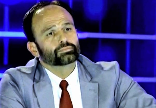 Pse provimi i jurisprudencës në shqip po quhet 'gjysmë-zgjidhje'?