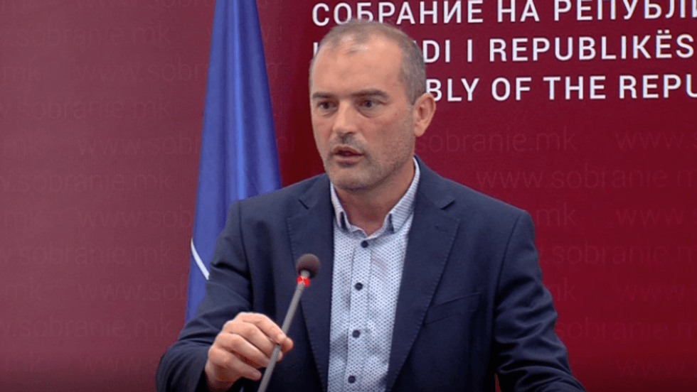 Pse Halil Snopçe e quan 'gjysmak' ligjin e ri për kazinotë?