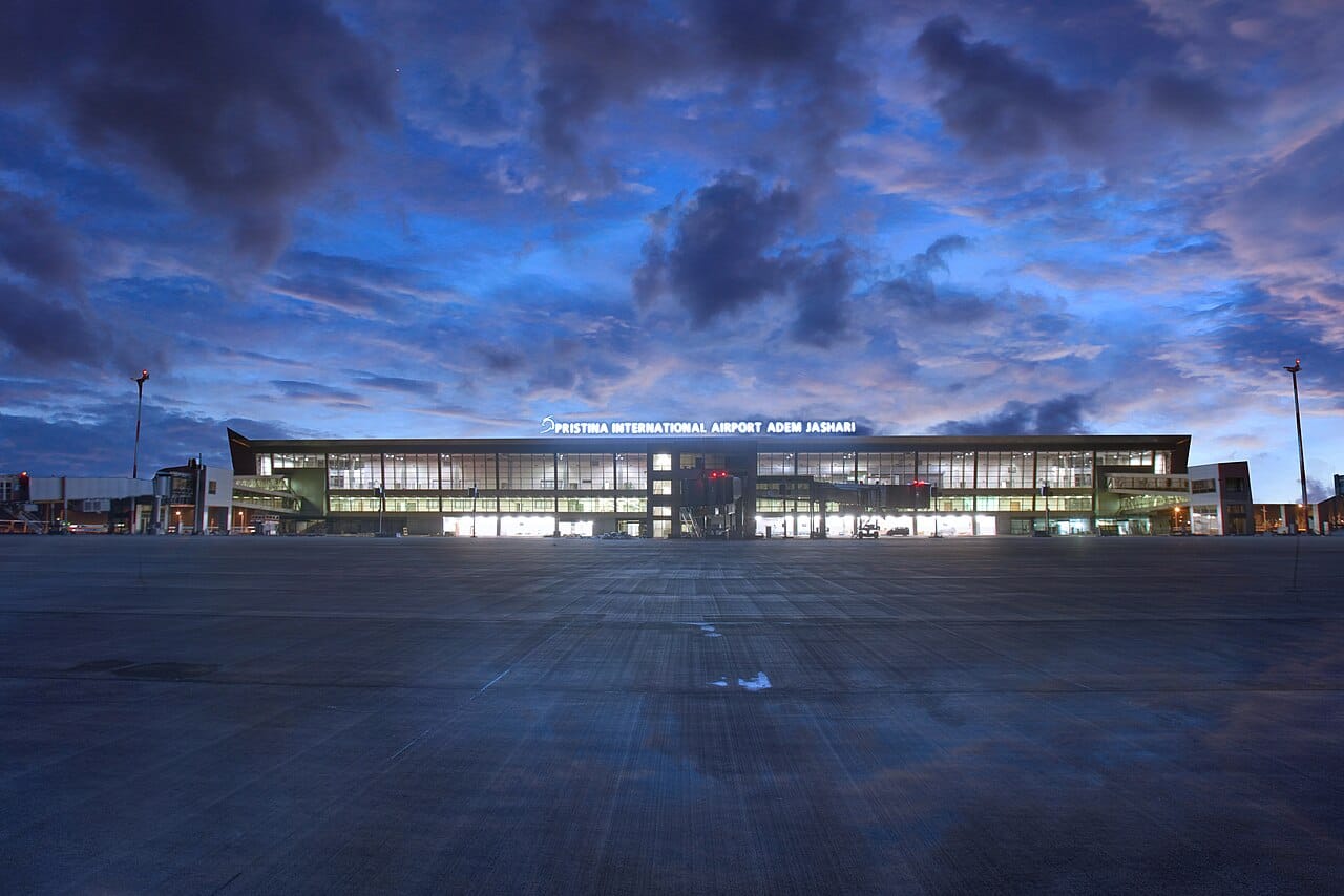 Sa ishin hyrjet në Aeroportin e Prishtinës gjatë fundjavës së zgjedhjeve?