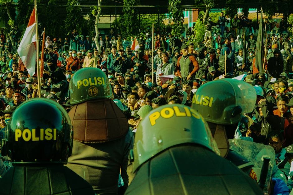 Pse u tensionua dita e 15-të e protestës para Kryeministrisë?