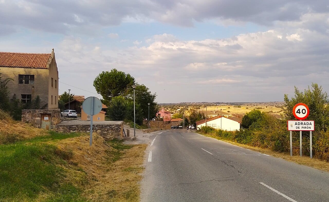Pse rrezikon mbyllje shkolla shqipe e Kosturnikut?