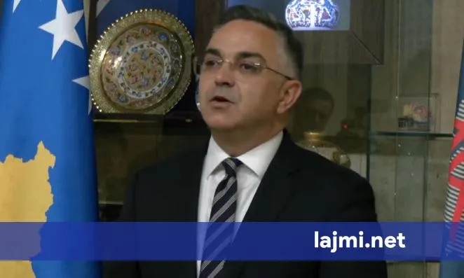 'Sot shpëtoi demokracia' — AAK e bën fushatë nga kriza