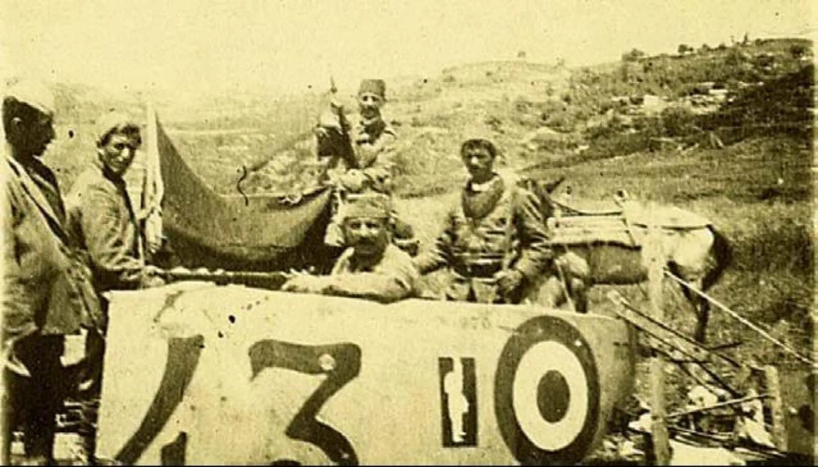 Lufta e Vlorës 1920 — fotografi historike, skanuar nga një botim i vitit 1931