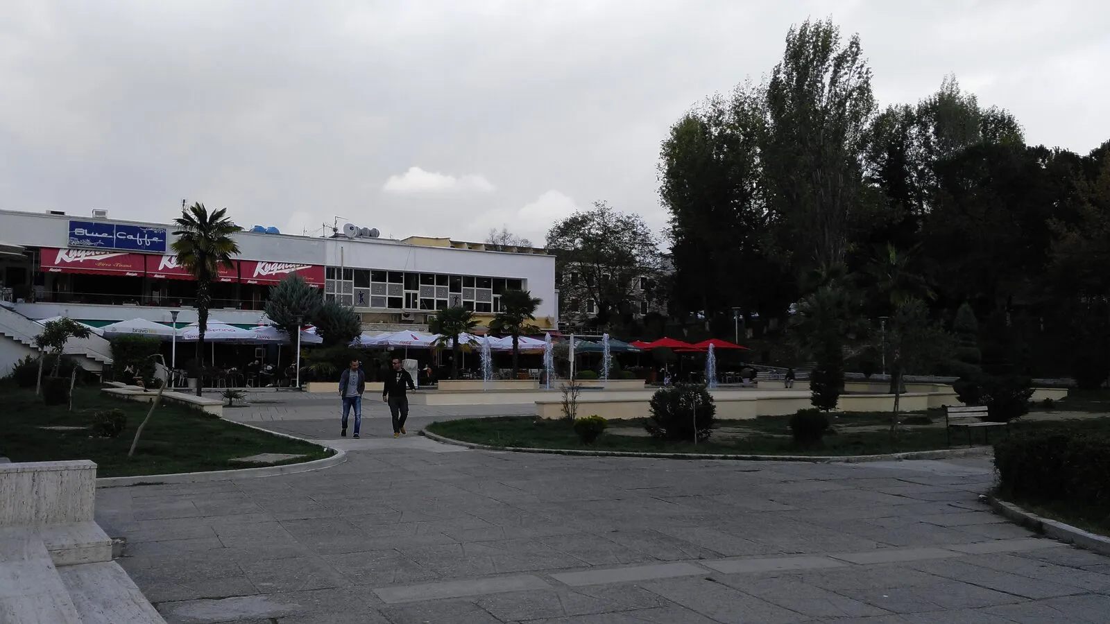 Sheshi i Demokracisë në Qytetin Studenti, Tiranë