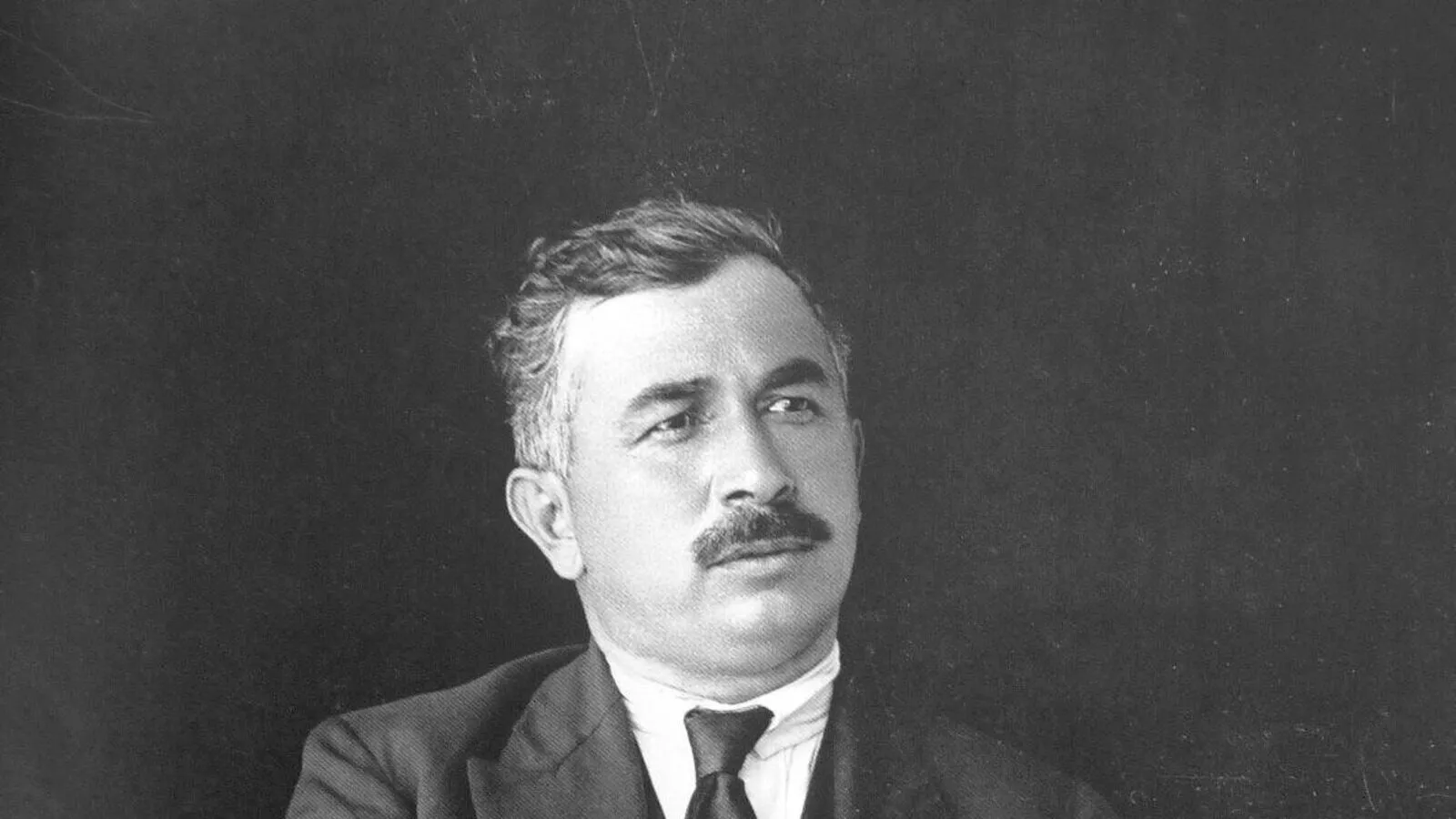 Sulejman Delvina, portret nga Kel Marubi