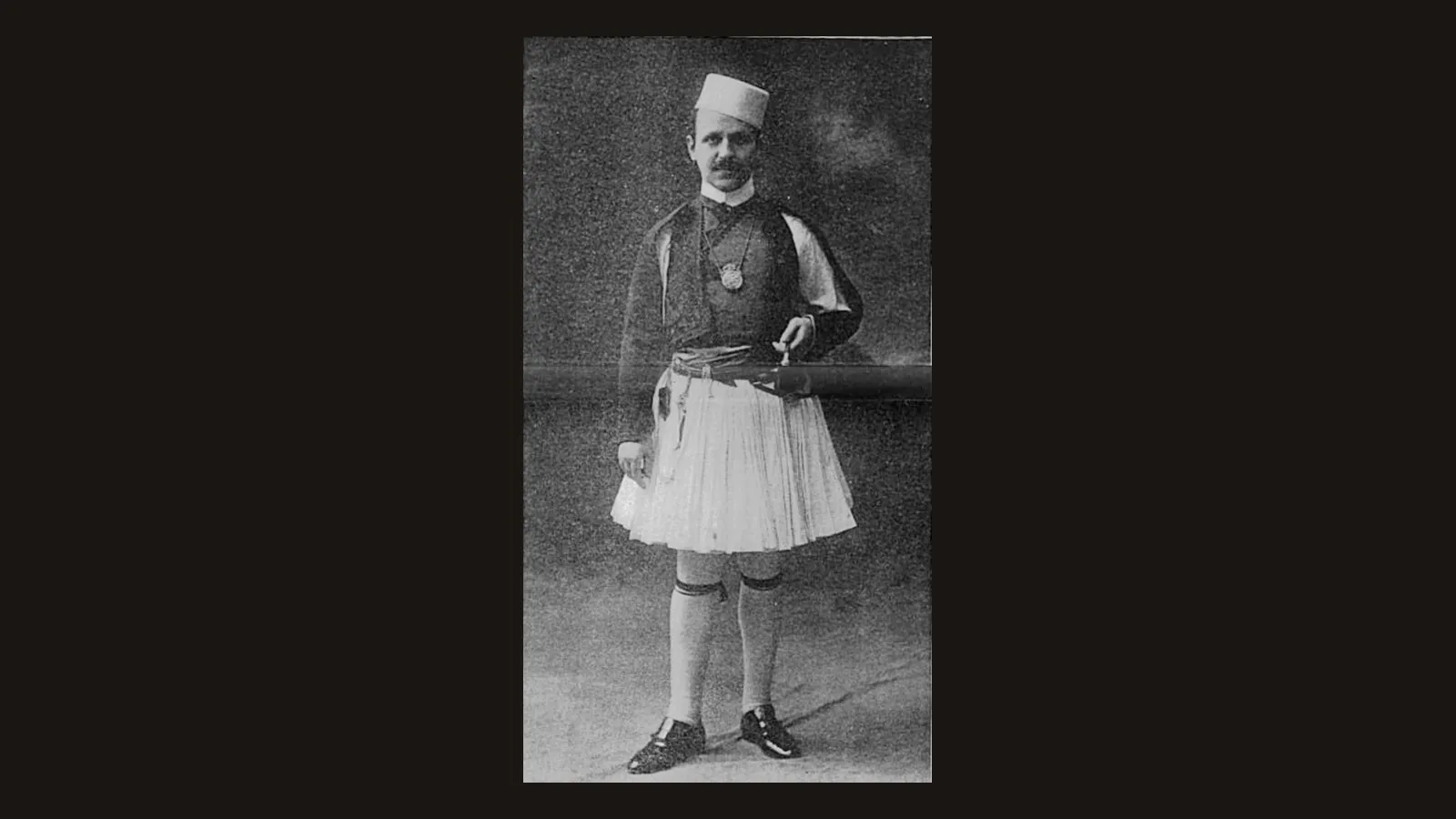 Faik Konica, udhëheqësi afatgjatë i Vatrës, rreth 1918. Autor i panjohur