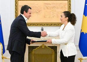 Vjosën apo Albinin? Cilin do ta votoni?