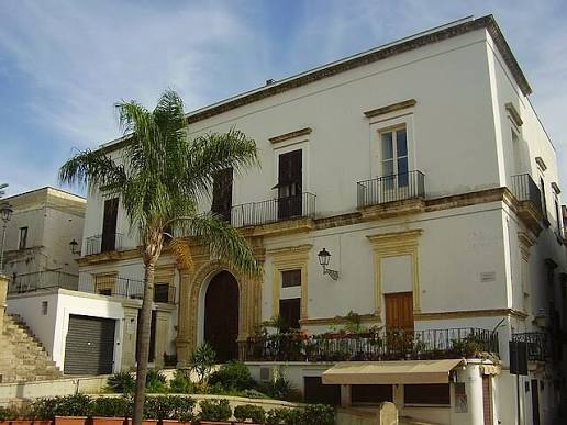 Granai-Kastriota: Trashegimia e Vrana Kontit ne Itali