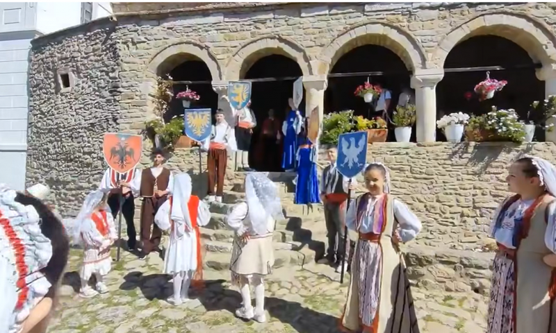 Ardenica, 575 vjet: Skënderbeu s’âsht arkiv — âsht kujtesë e gjallë