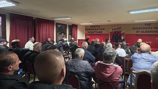 PDSH merr drejtues ri në Gostivar, Thaçi kërkon mobilizim