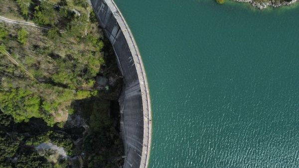 Rezervuari i Thanës: Si po ndikon avaria në Lushnjë, Divjakë e Fier?