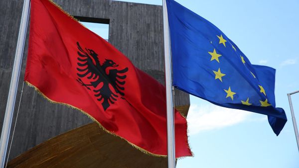 Brukseli është lodhur me ne