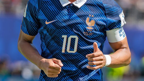 Pse Ronaldo e lavdëron Mbappen?