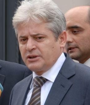 Si po goditen turizmi dhe investimet nga 25-ditësh protesta?