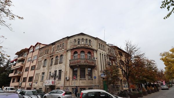 Pse Avokati i Popullit në Maqedoni kërkon provimin e jurisprudencës në shqip?