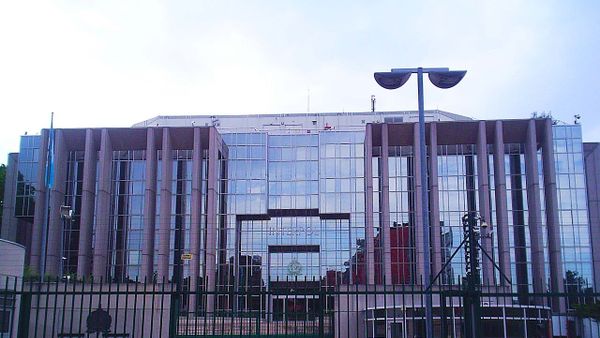 Dy të kërkuarit përmes INTERPOL-it arrestohen në Kosovë