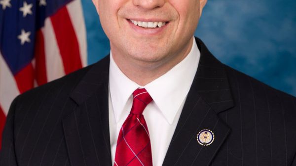 Çfarë i kërkoi Albanians For America Kongresistit Huizenga?