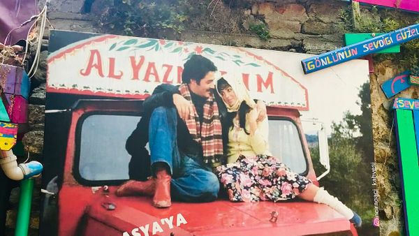 Vdesh aktori turk Kadir İnanır në moshën 77-vjeçare