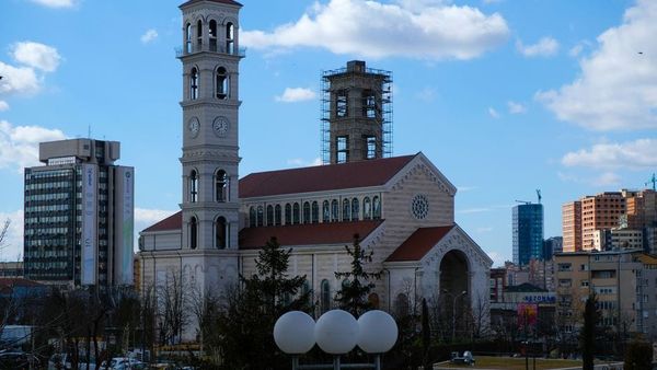 S'âsht vetëm gurë: Kisha e Klinës si kujtesë e rezistencës