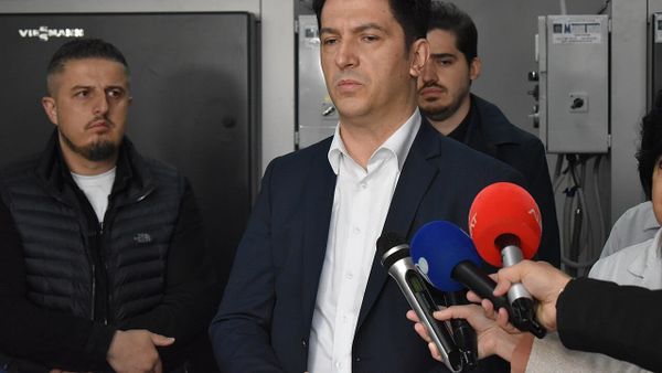 Pse VLEN-i do të udhëheq me gjashtë ministri pas rikonstruimit?