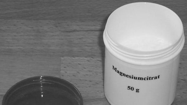 Çfarë ndihmon më shumë kundër pagjumësisë: melatonina apo magnezi?