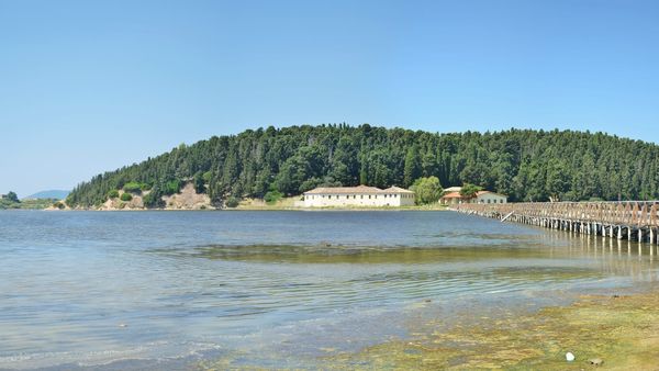 Pse shkencëtarët i refuzojnë 'Dubain' e 'Maldivet' shqiptare?