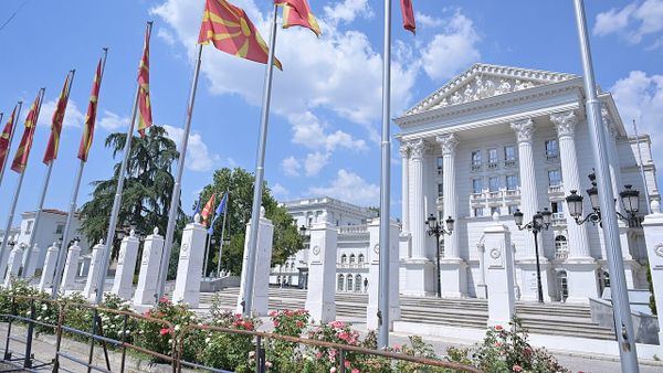 Mickoski ndan ministeritë: Klekovski Shëndetësi, VLEN-i merr Drejtësinë