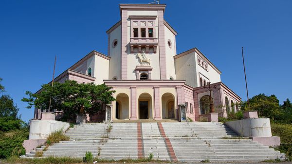 Pse Bekim Sali nuk e realizoi premtimin për provimin e jurisprudencës në shqip?