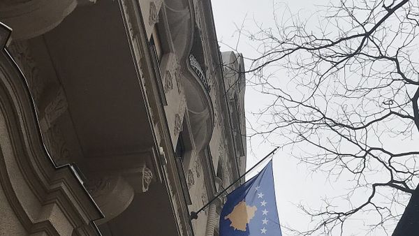 Pse himet e Kosovës, Bosnjës dhe Spanjës nuk kanë tekst?