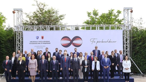 Pse Altin Ketro sfidon standardin e dyfishtë në kritikën ndaj qeverisë Rama?