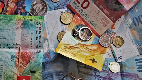 BE reformon papunësinë — Zvicra preket me 283 milionë franga vjetore