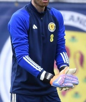 Si u bë Gunn objektiv i Manchester United?