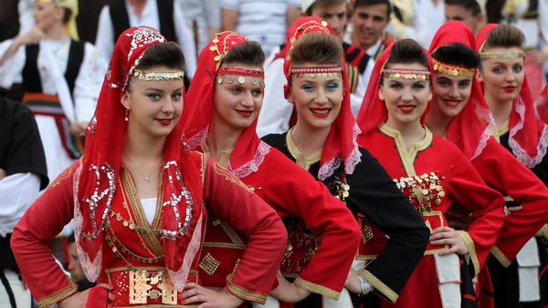 Besa: fjala që e mbajti shoqërinë shqiptare para shtetit