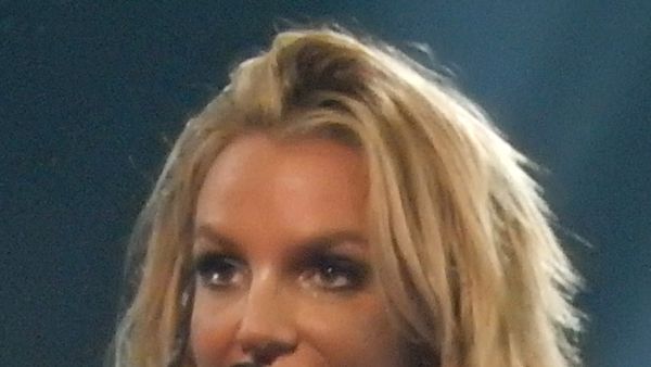 Pse Britney Spears mbetet e izoluar pas lirisë ligjore?