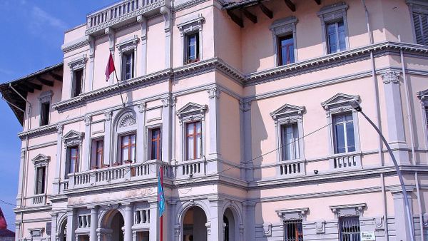Neki Dredha: mjeku që qeverisi Vlorën dhe shkroi "Labëria Magjike"