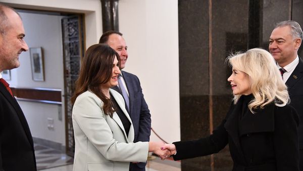 Si argumenton Zajkova votimin elektronik brenda vendit?