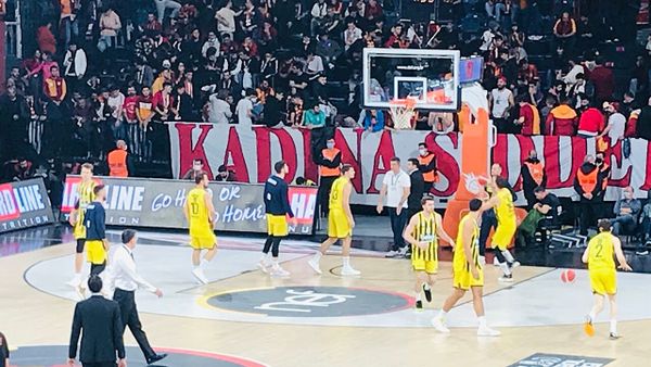 Çfarë i ndodhi Vedat Muriqit gjatë stërvitjes së Fenerbahçe?