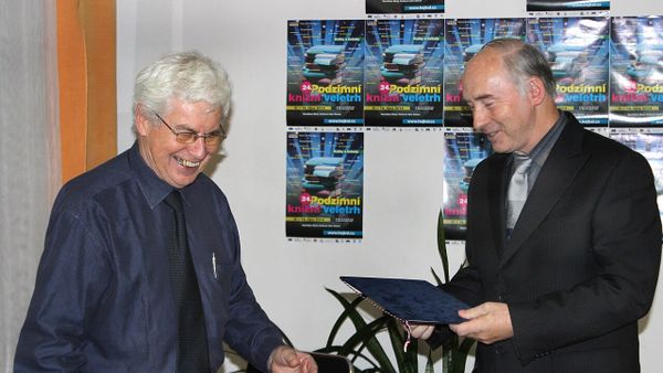 Pse Donika Dabishevci kthehet te dashuria në librin e ri?