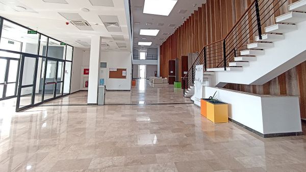Qeveria miraton rregulla të reja shpërblimi për nëpunësit civilë