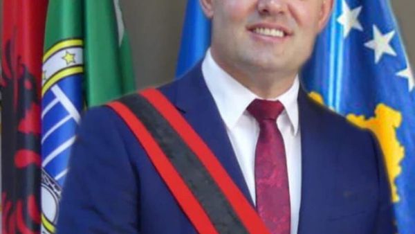 Dy Shoqëri të Reja Bujqësore për Pataten dhe Mjaltin në Fushë Studen