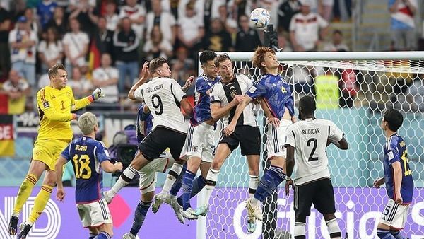 Japonia dhe Suedia kalojnë në 1/8-të pas 1-1 në Dallas