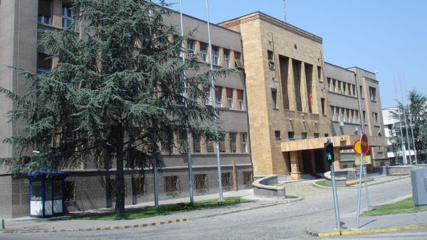 Si u rrit PBB më shumë me më pak borxh, sipas Mickoskit?