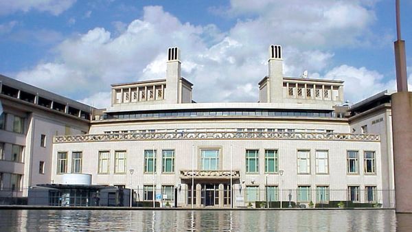 Dëshmitarja e parë e dhunës seksuale vdiq në varfëri