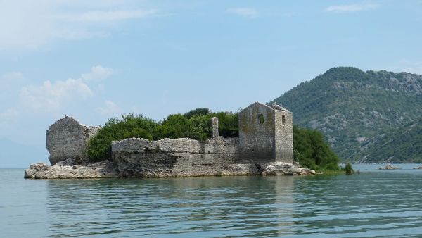 Fisi Kuçi — shqiptarët e harruar të Malësisë malazeze